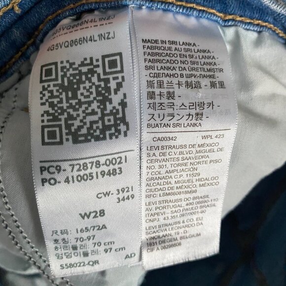 Levi's High Rise Distressed Raw Hem Denim Jean Shorts 28 Medium Wash Festival - Picture 4 of 4